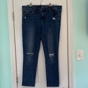GAP Girlfriend Medium Wash Jeans Light Distressed Look Size 12 Regular